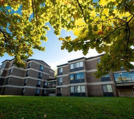 Au Campus Hotel Sherbrooke Eksteriør billede