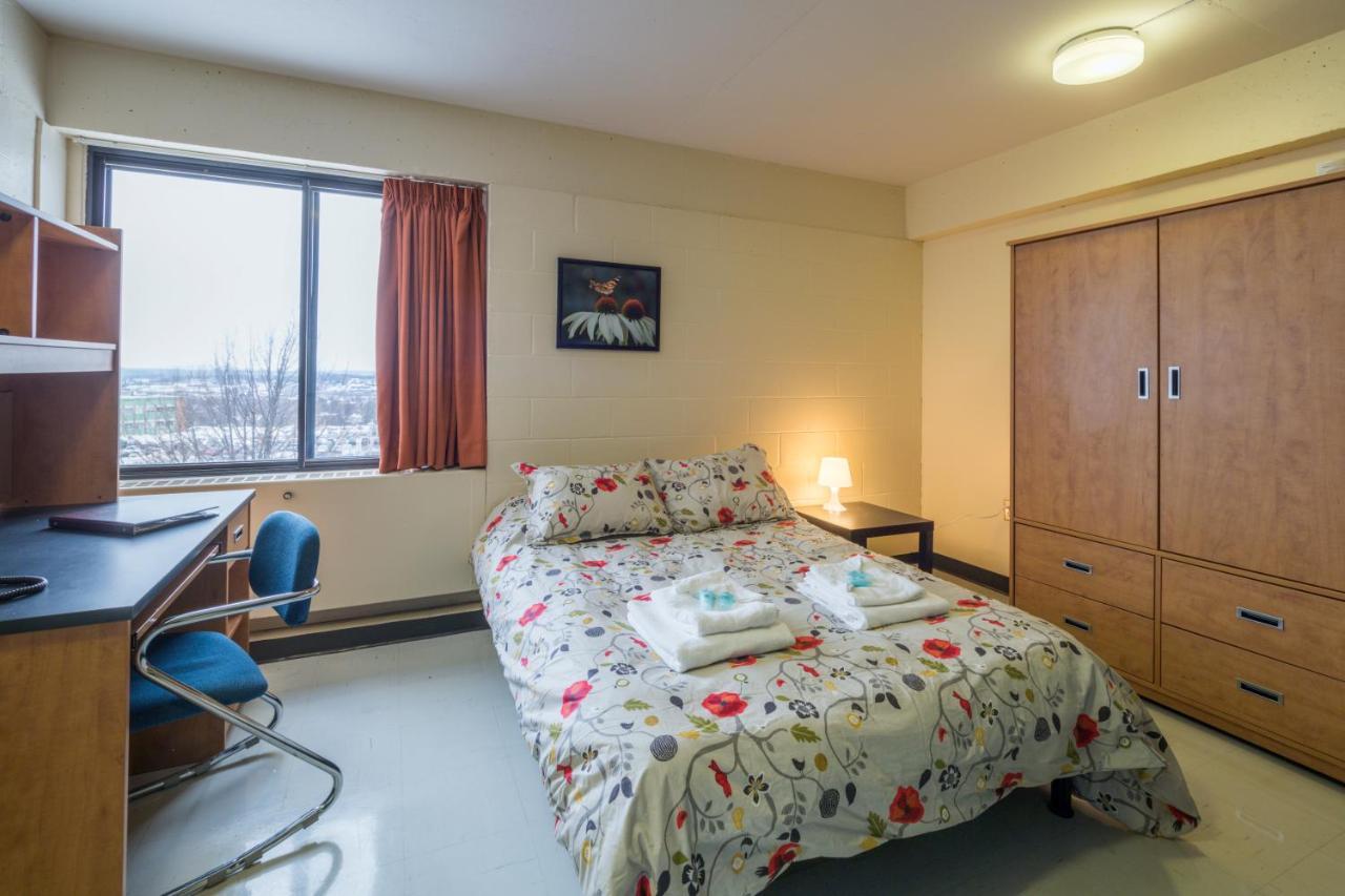 Au Campus Hotel Sherbrooke Eksteriør billede