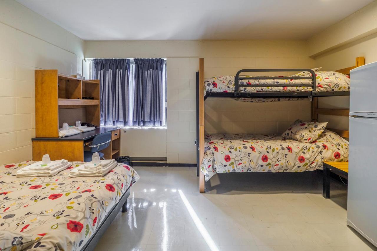 Au Campus Hotel Sherbrooke Eksteriør billede