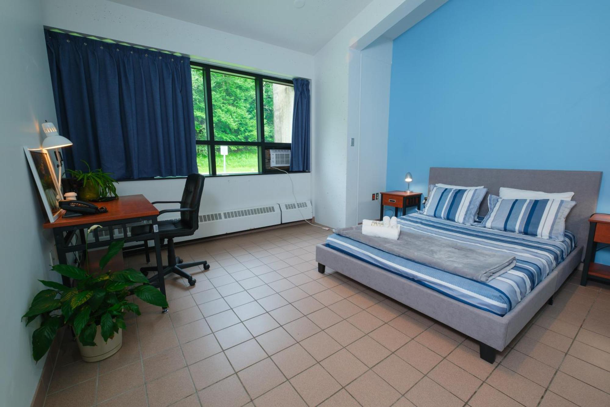 Au Campus Hotel Sherbrooke Eksteriør billede